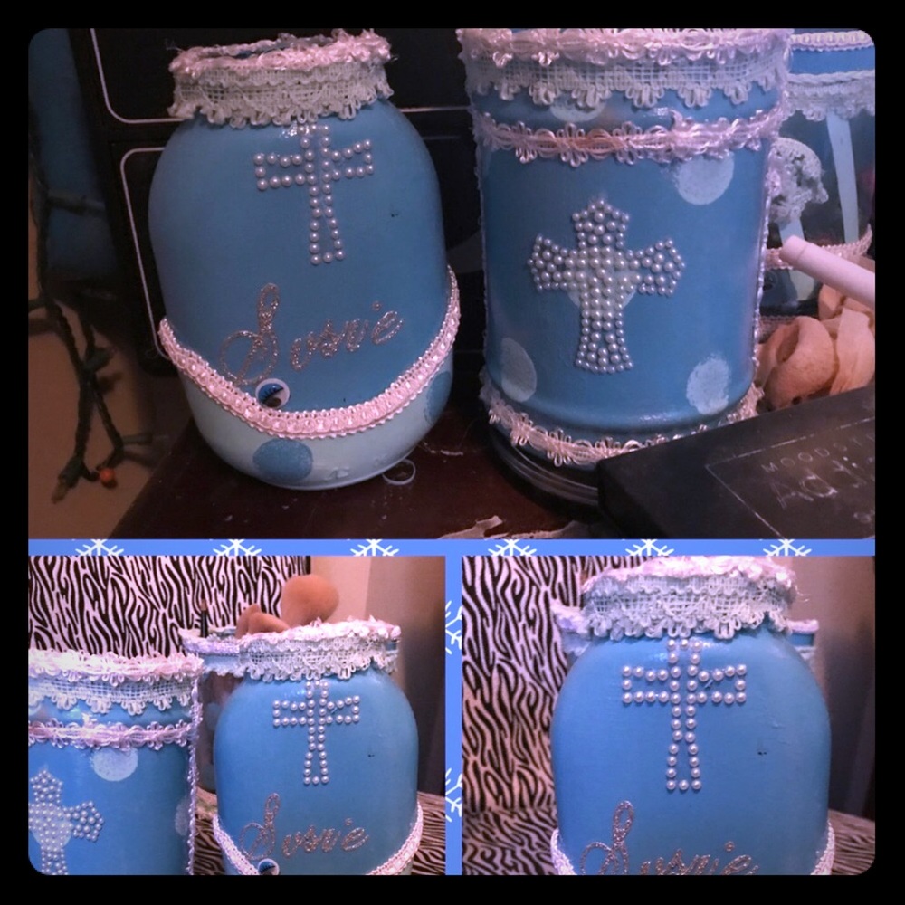 Accessory holder or make up holder